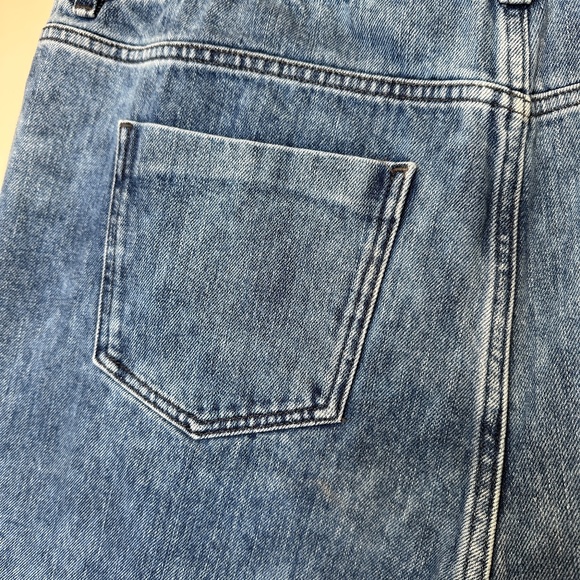 ASOS | Slight Acid Wash Stonewash Denim Plus Size Jean Shorts - Picture 5 of 10